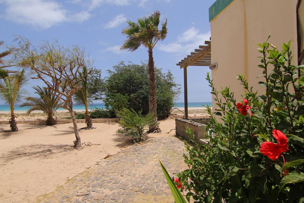 Vilas Praia Chaves Rabil Exterior photo
