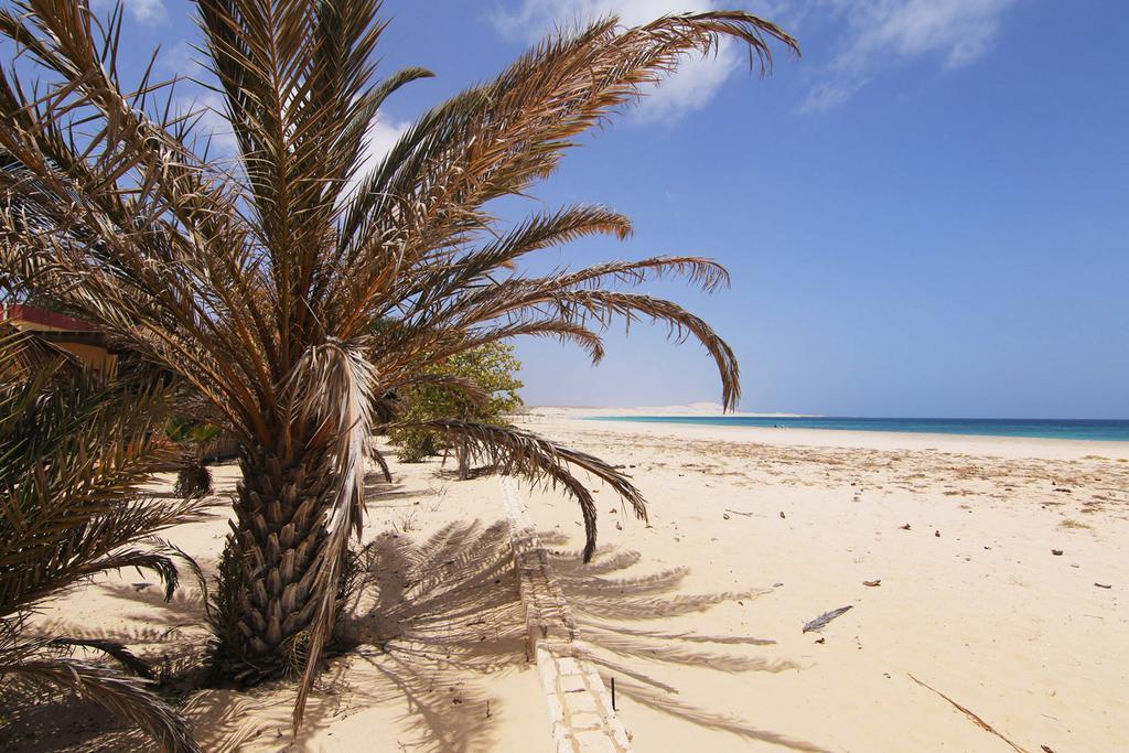 Vilas Praia Chaves Rabil Exterior photo