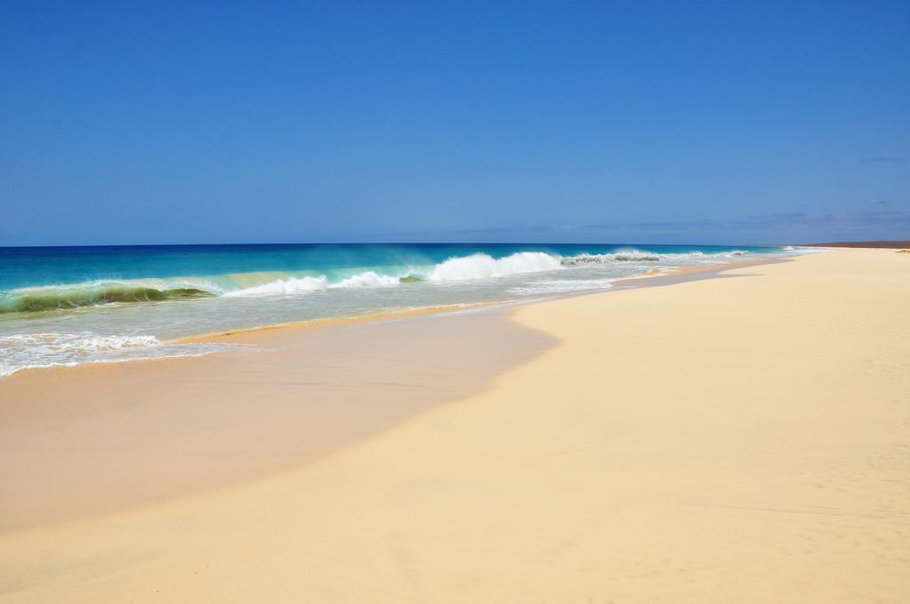 Vilas Praia Chaves Rabil Exterior photo