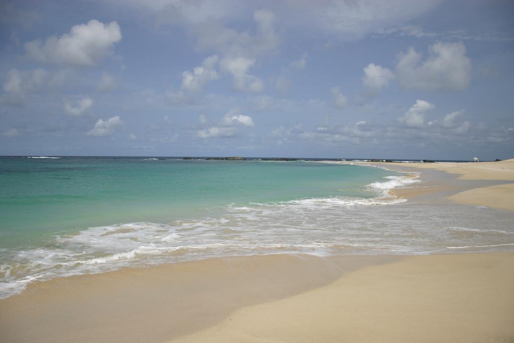 Vilas Praia Chaves Rabil Exterior photo