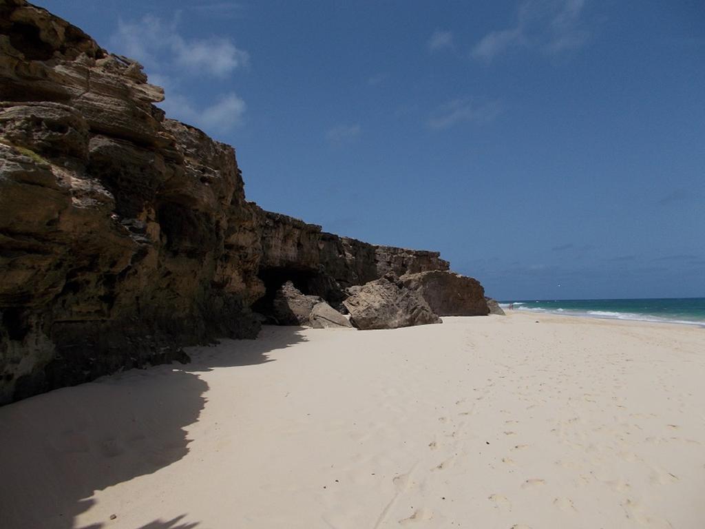 Vilas Praia Chaves Rabil Exterior photo